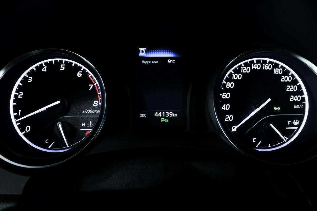 Toyota Camry, 2018 Фото №10