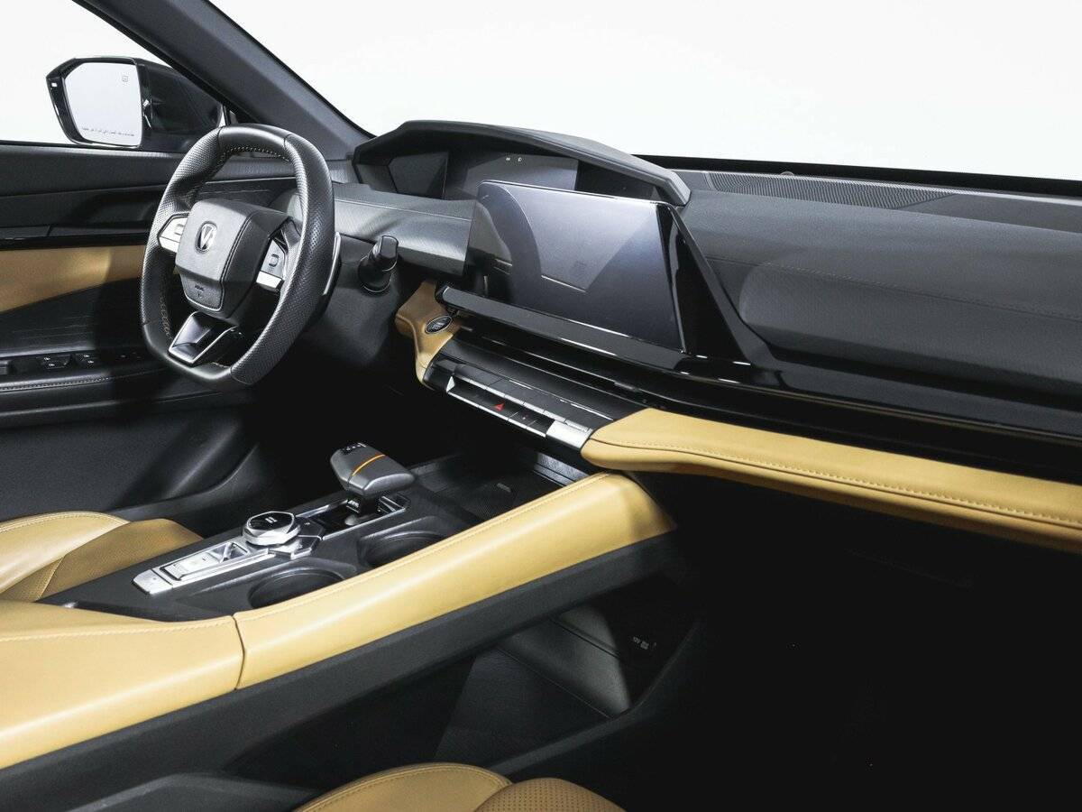 Changan UNI-V, 2022 Фото №6