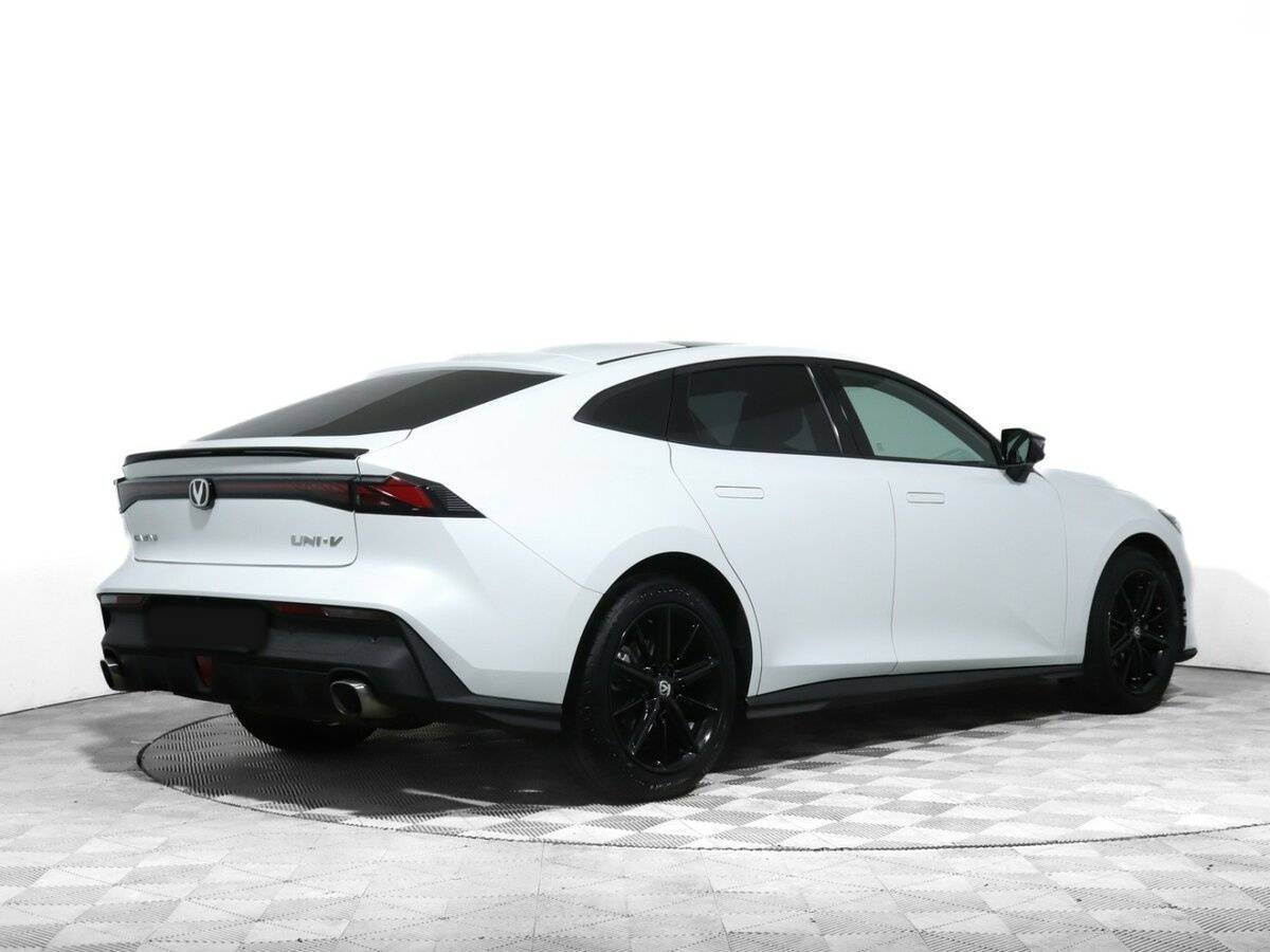 Changan UNI-V, 2022 Фото №4