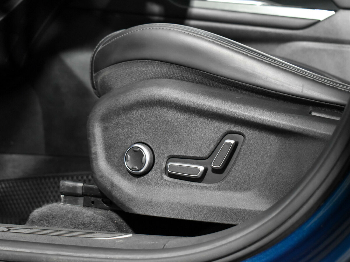 Geely Monjaro I, 2023 Фото №8