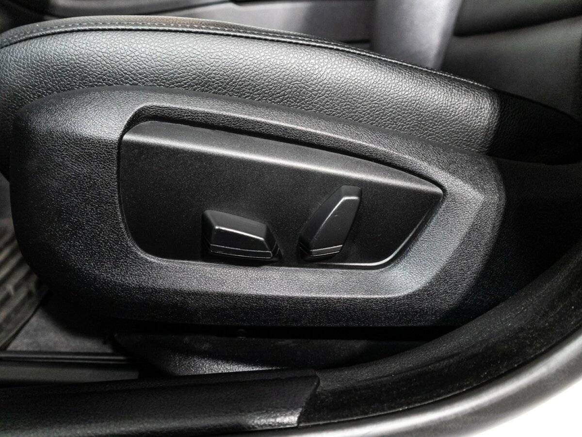 BMW 5 серии 520i, 2014 Фото №16