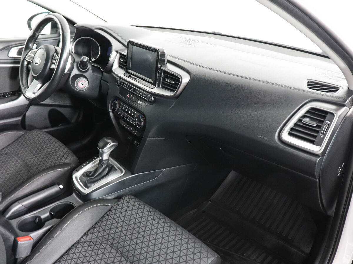 Kia Ceed, 2019 Фото №9