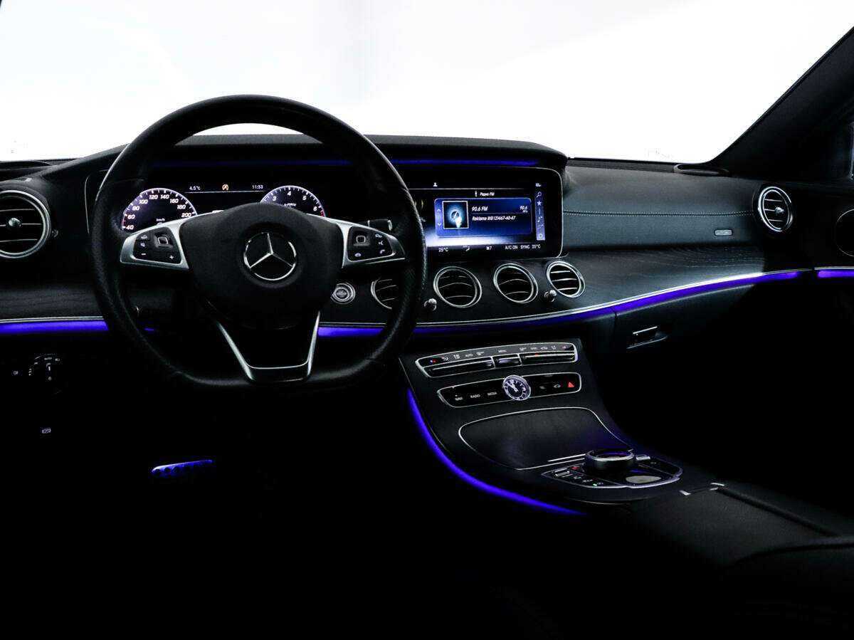 Mercedes-Benz E-Класс 200, 2018 Фото №10