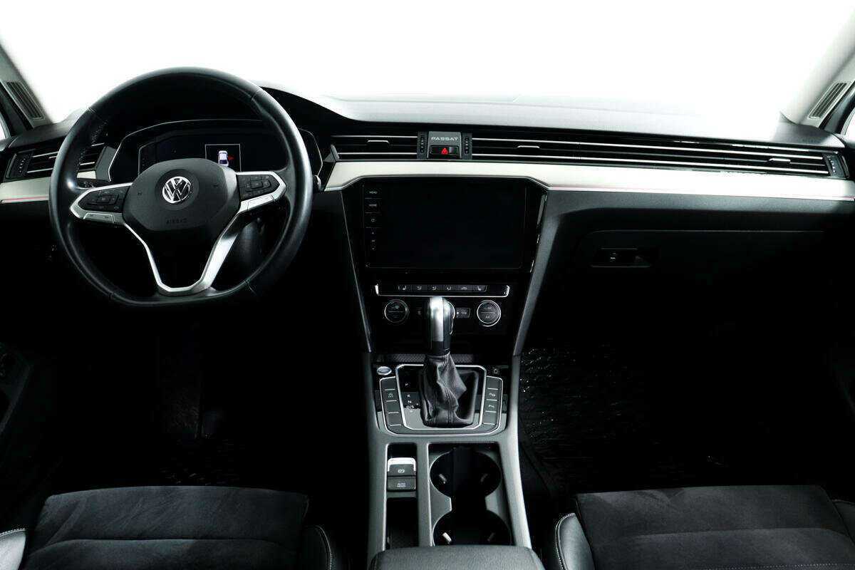 Volkswagen Passat, 2020 Фото №11
