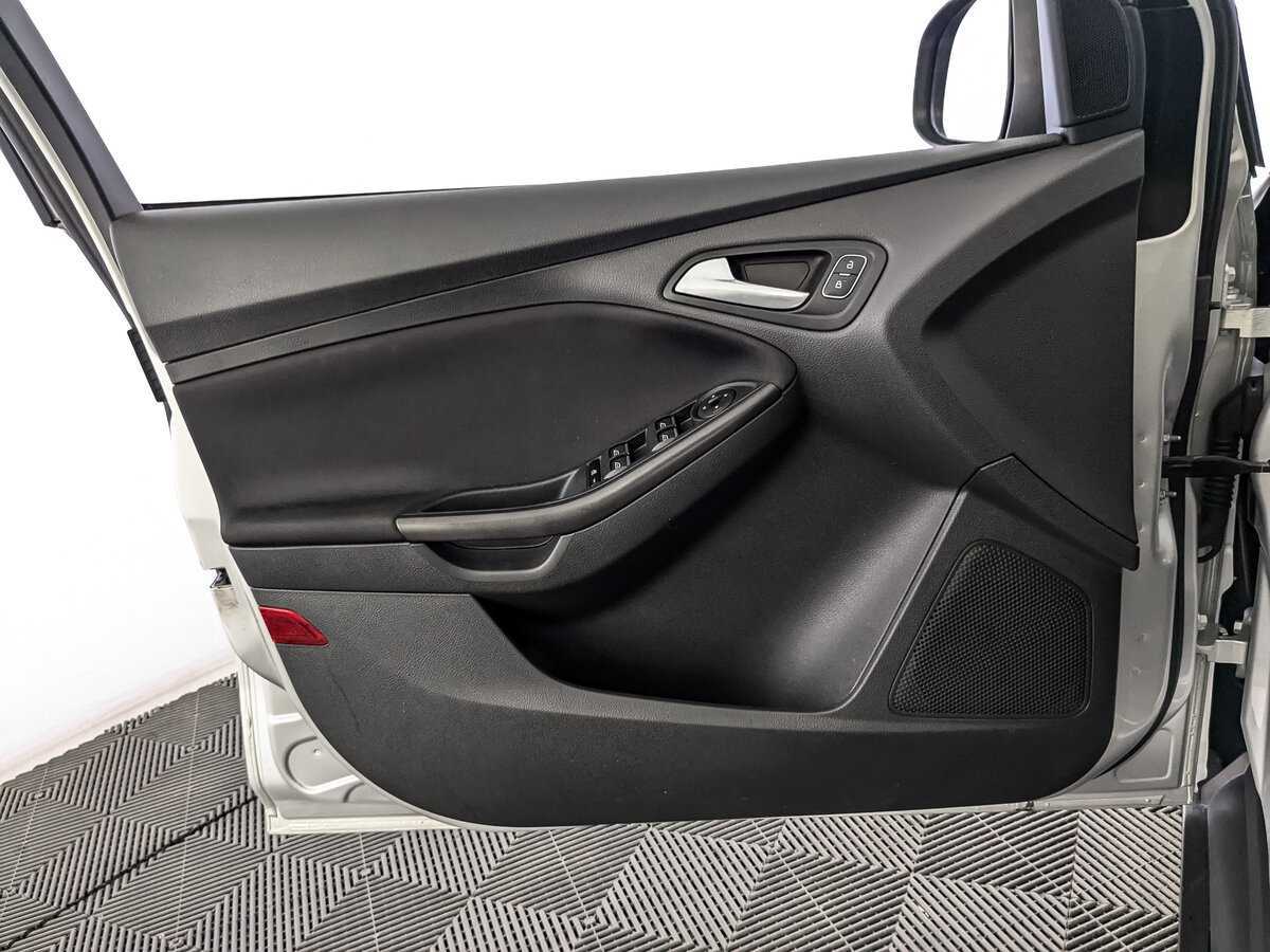 Ford Focus, 2019 Фото №15