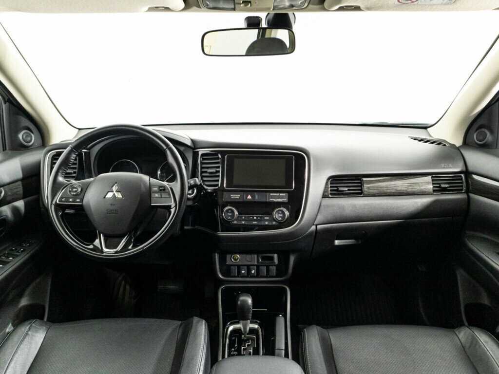 Mitsubishi Outlander, 2018 Фото №13