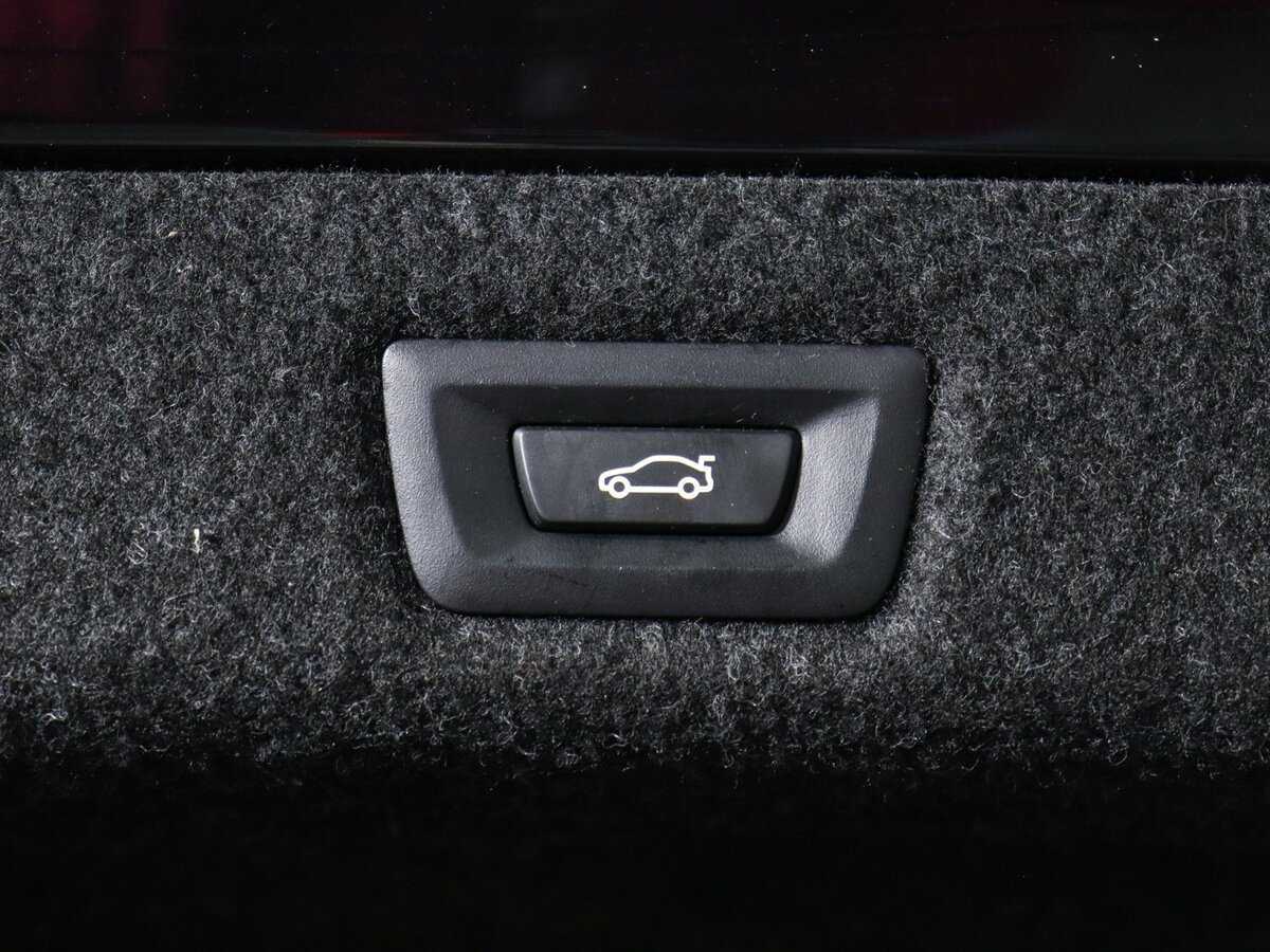 BMW 5 серии 520d xDrive, 2018 Фото №13