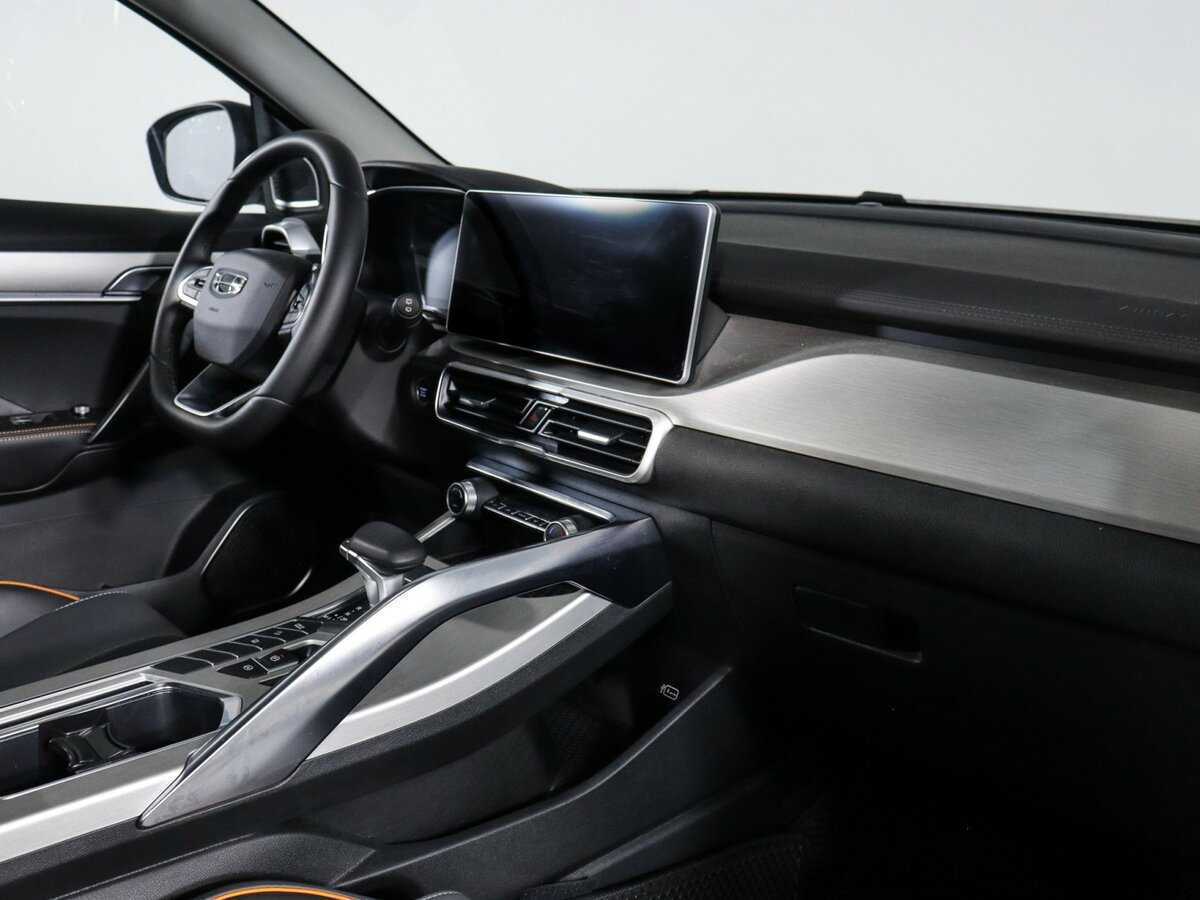 Geely Coolray, 2023 Фото №6