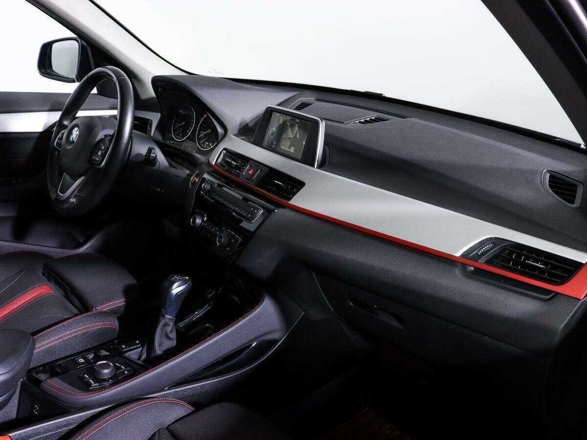 BMW X1 20i xDrive, 2017 Фото №6