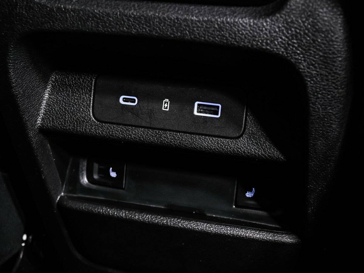 Geely Tugella, 2023 Фото №16