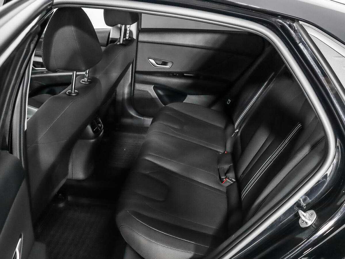 Hyundai Elantra, 2021 Фото №13