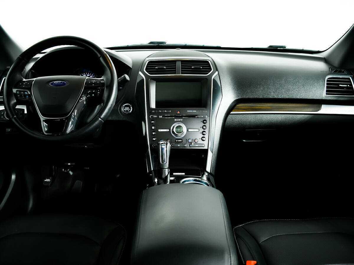 Ford Explorer, 2017 Фото №9