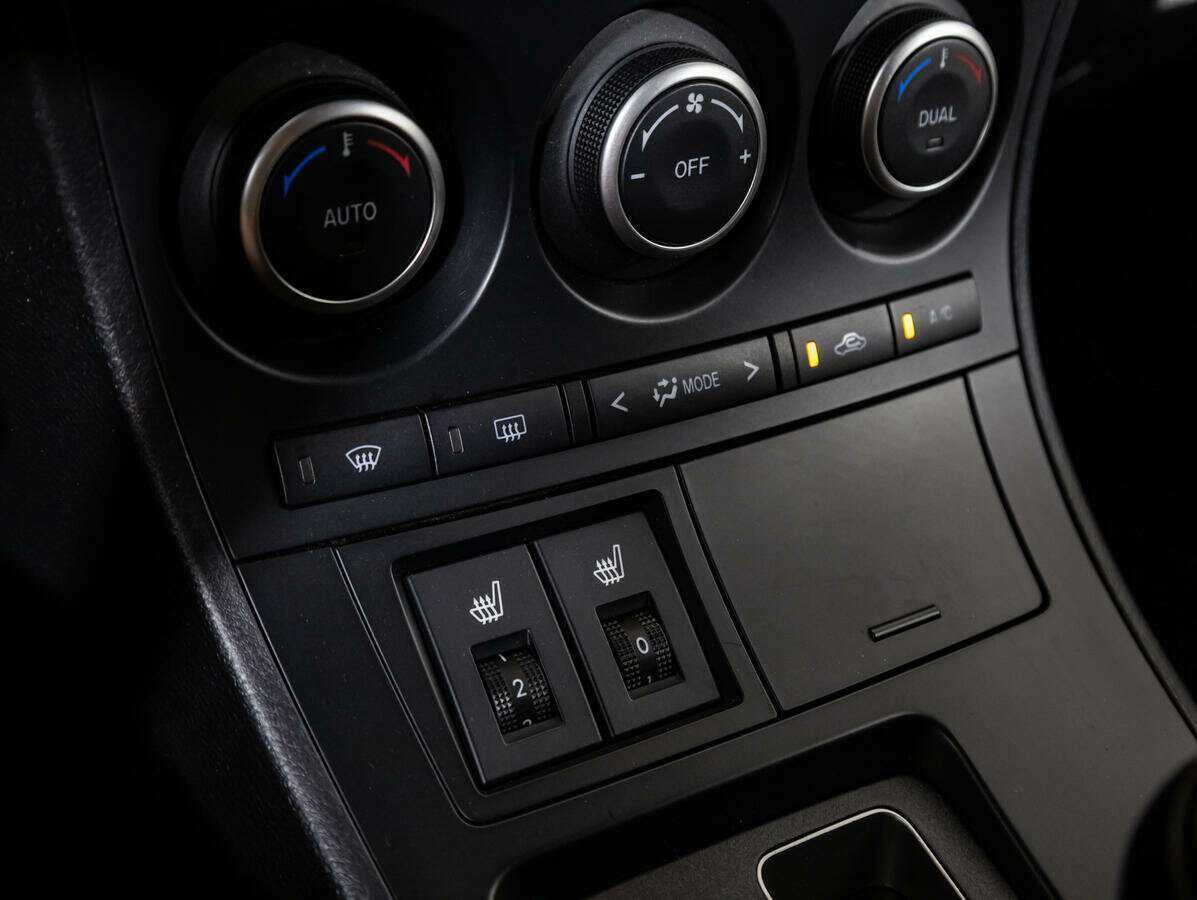 Mazda 3, 2012 Фото №16