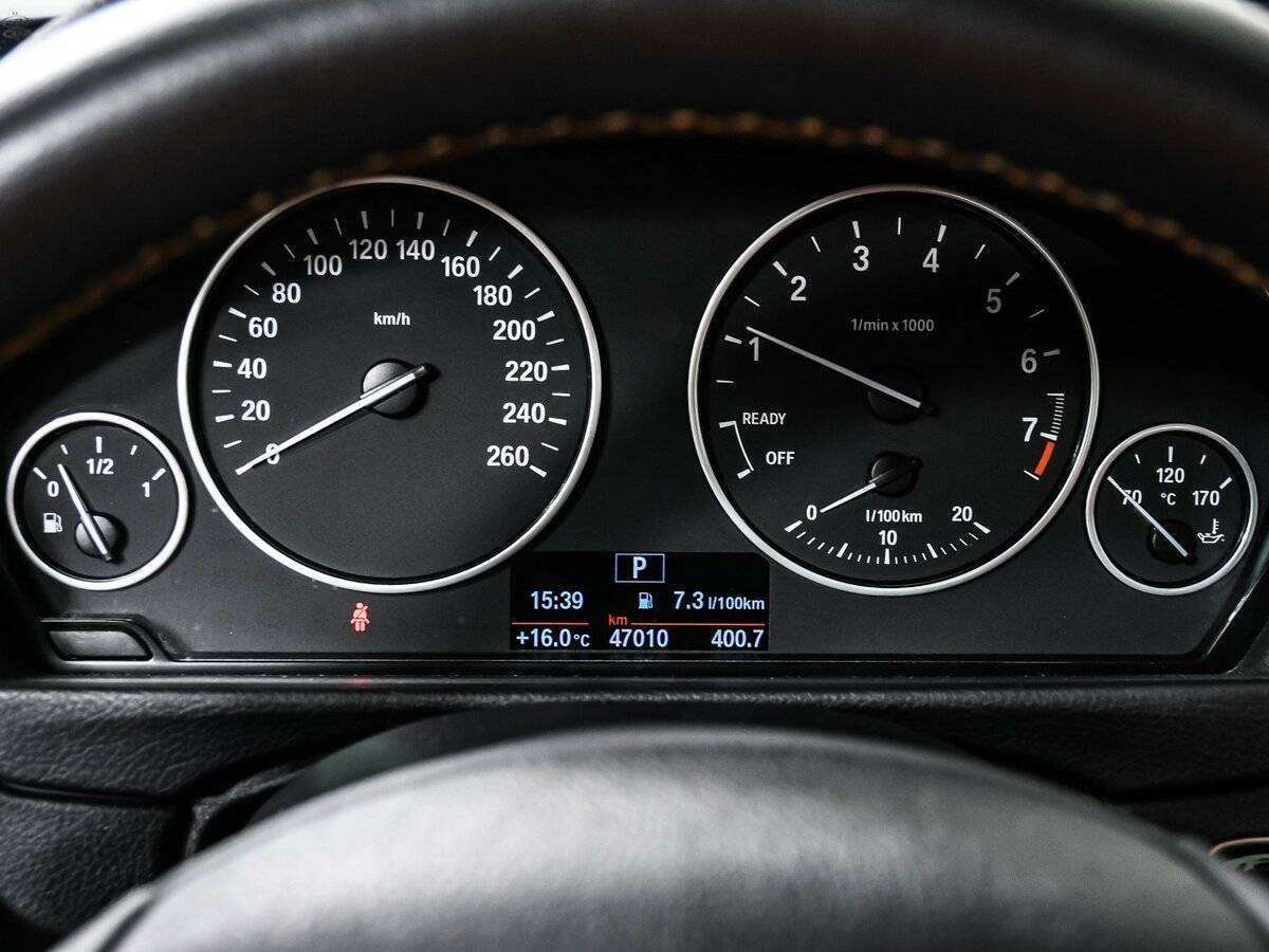 BMW 3 серии 320i, 2017 Фото №10