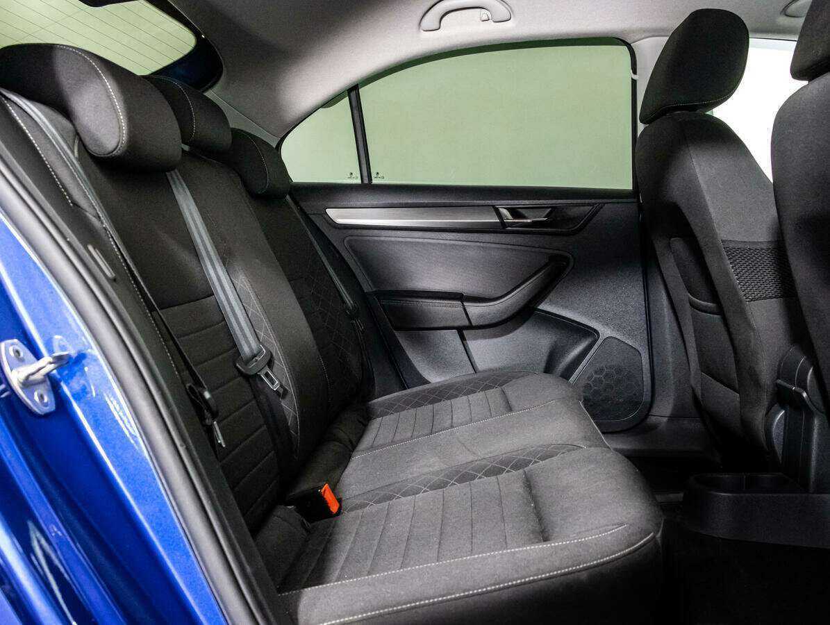 Skoda Rapid, 2017 Фото №12