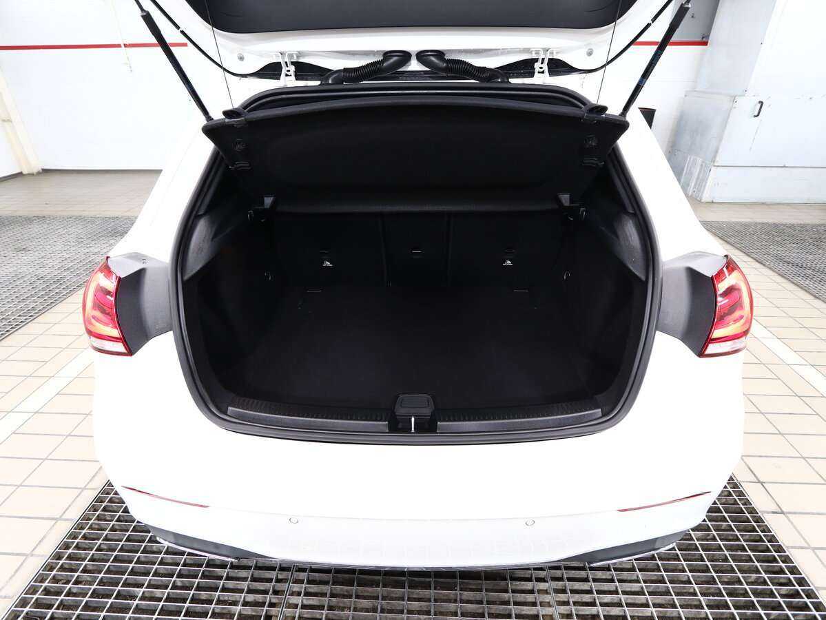 Mercedes-Benz A-Класс 200, 2019 Фото №5