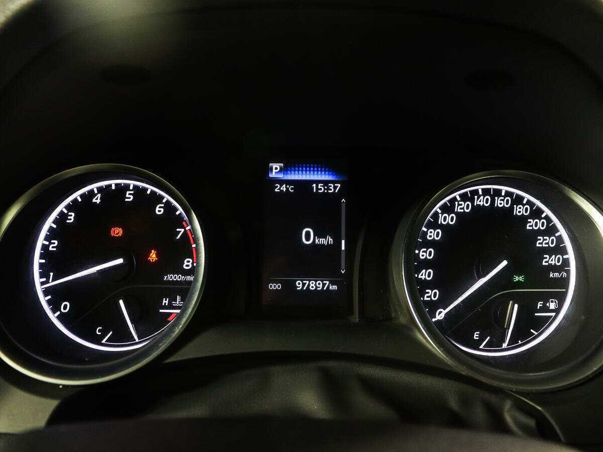 Toyota Camry, 2021 Фото №11