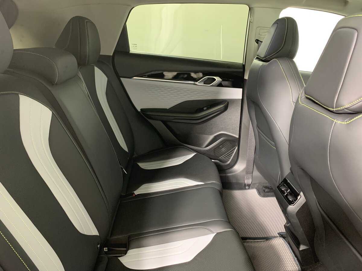 Geely Coolray, 2023 Фото №18