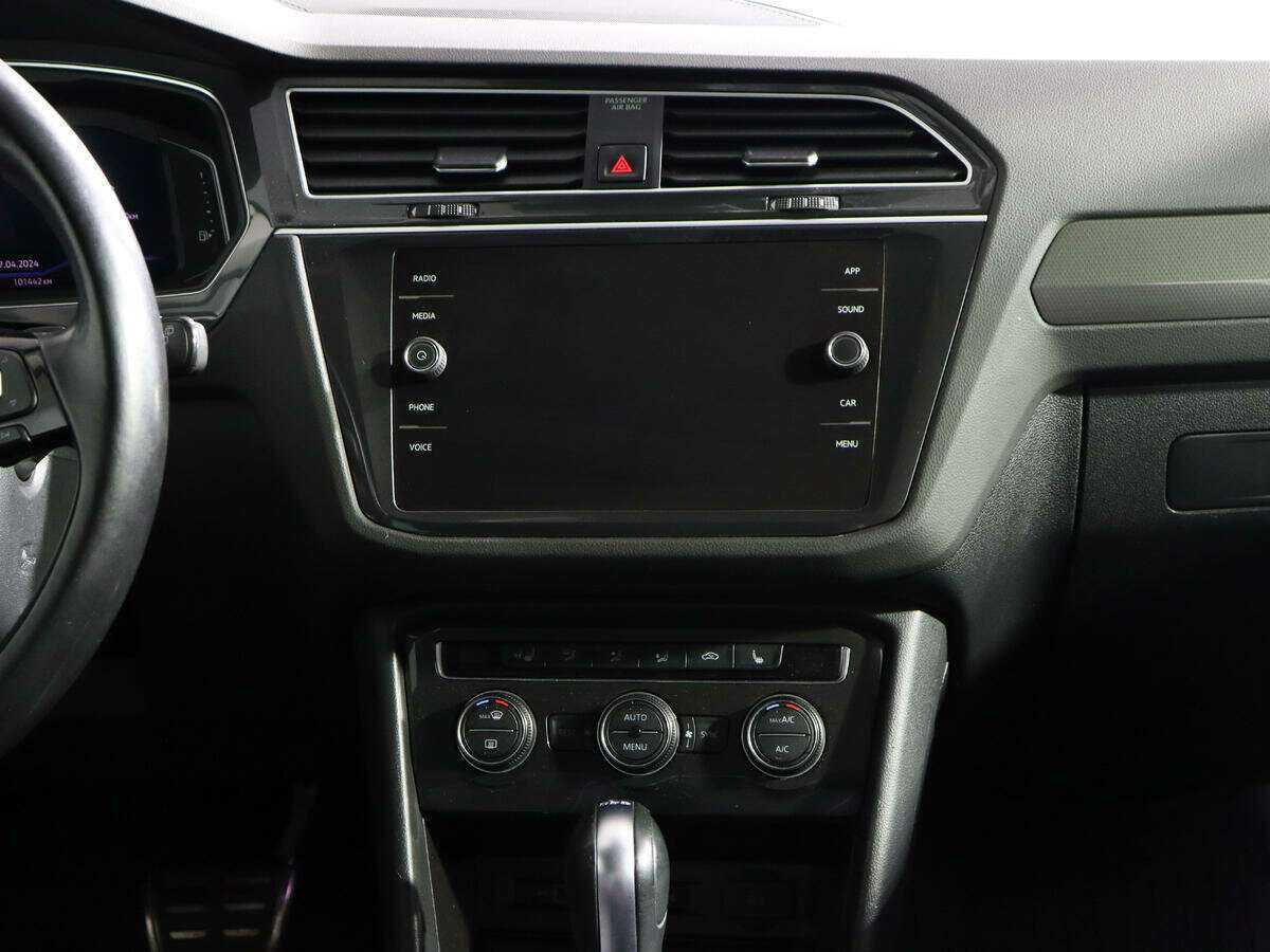 Volkswagen Tiguan, 2018 Фото №11