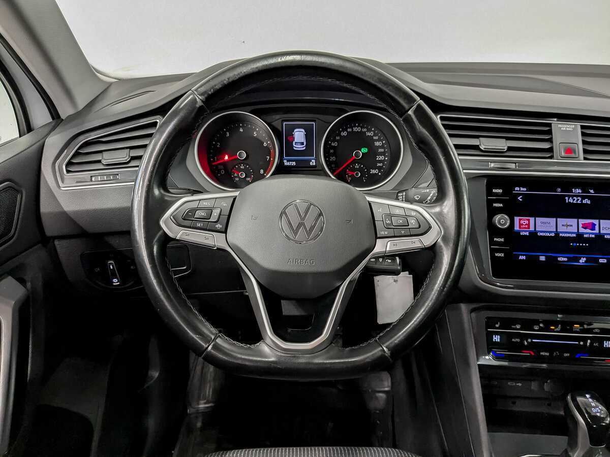 Volkswagen Tiguan, 2021 Фото №21