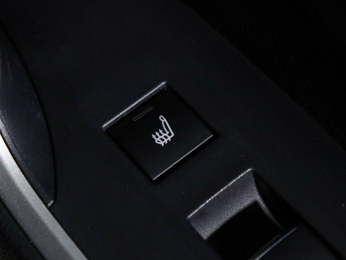 Toyota RAV4, 2020 Фото №13