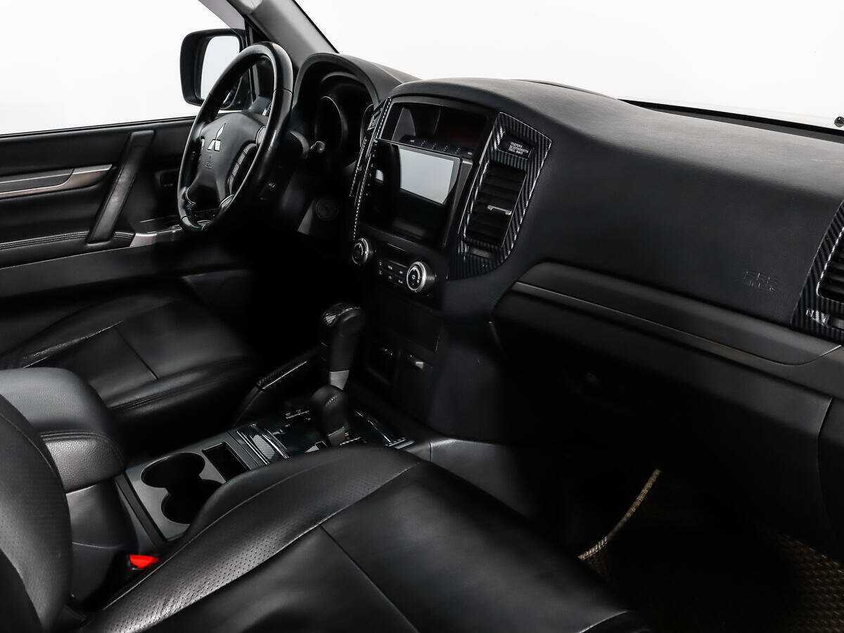 Mitsubishi Pajero, 2013 Фото №12