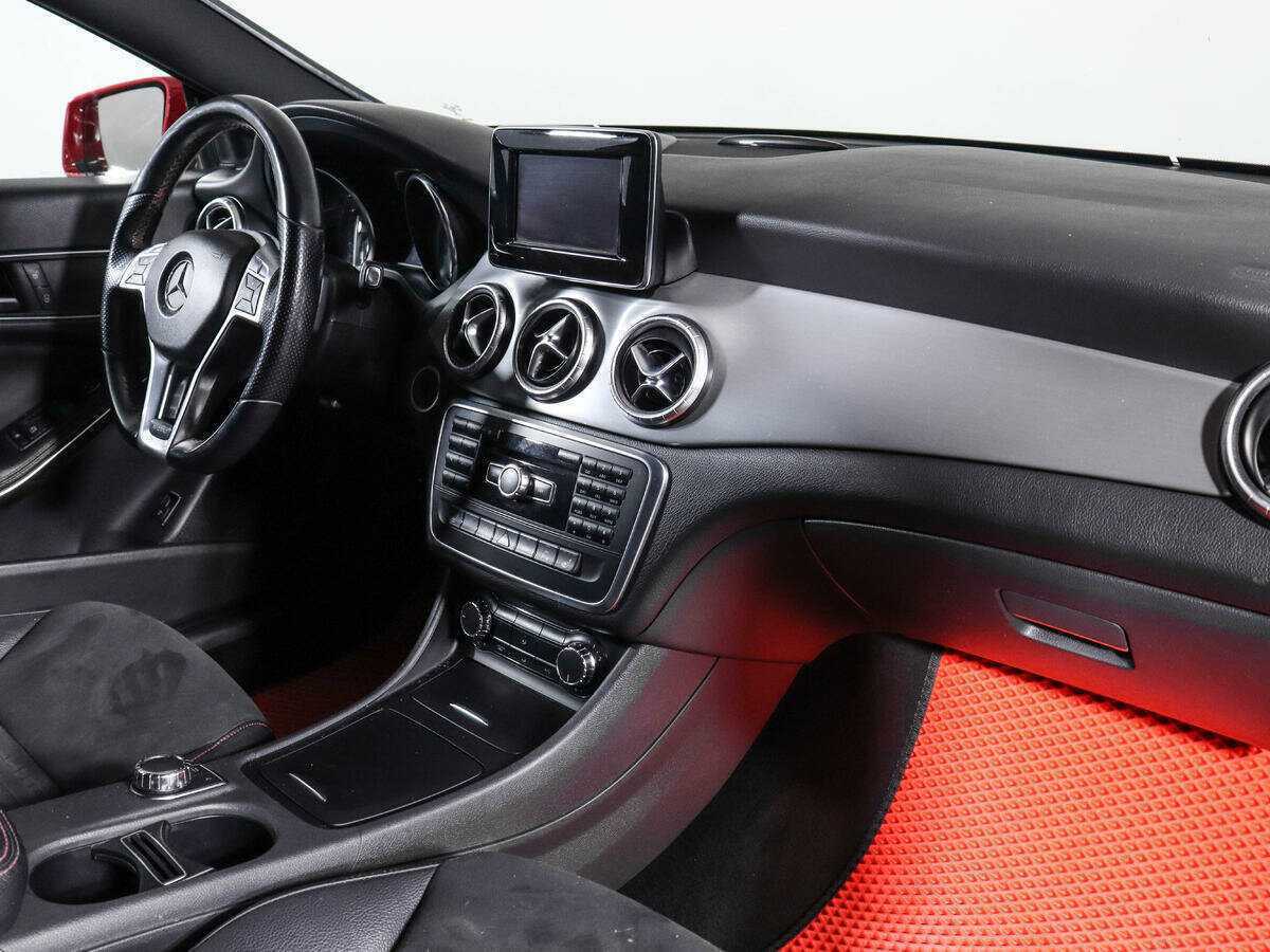 Mercedes-Benz CLA 200, 2013 Фото №7