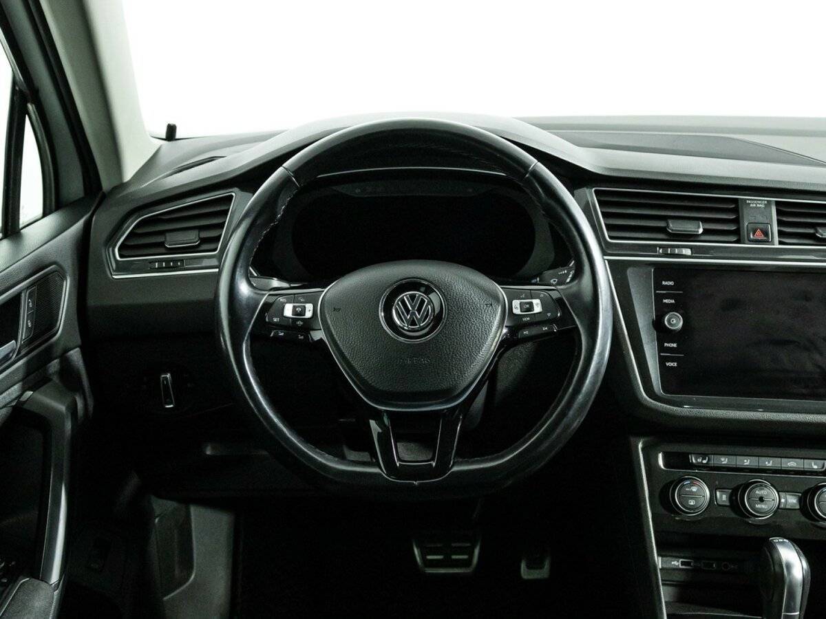 Volkswagen Tiguan, 2018 Фото №21