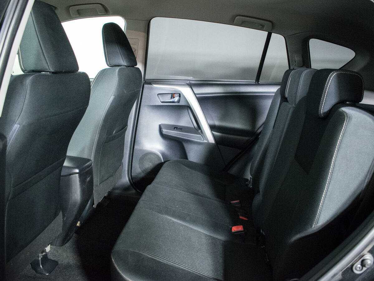 Toyota RAV4, 2015 Фото №10
