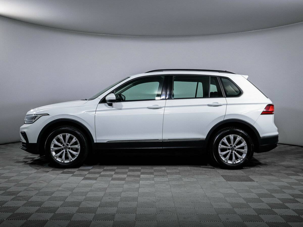 Volkswagen Tiguan II Рестайлинг, 2020 Фото №8