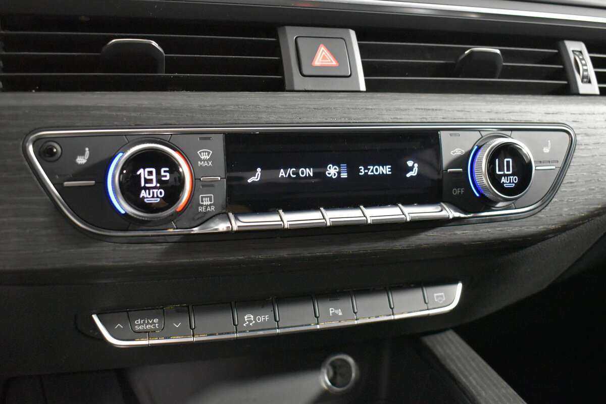 Audi A4, 2018 Фото №21