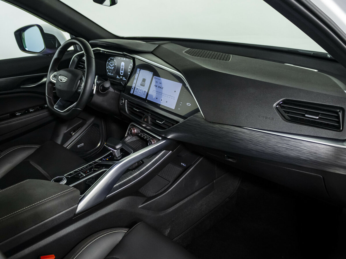 Geely Tugella I Рестайлинг, 2023 Фото №7