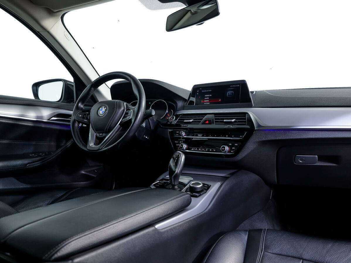 BMW 5 серии 520d, 2018 Фото №8