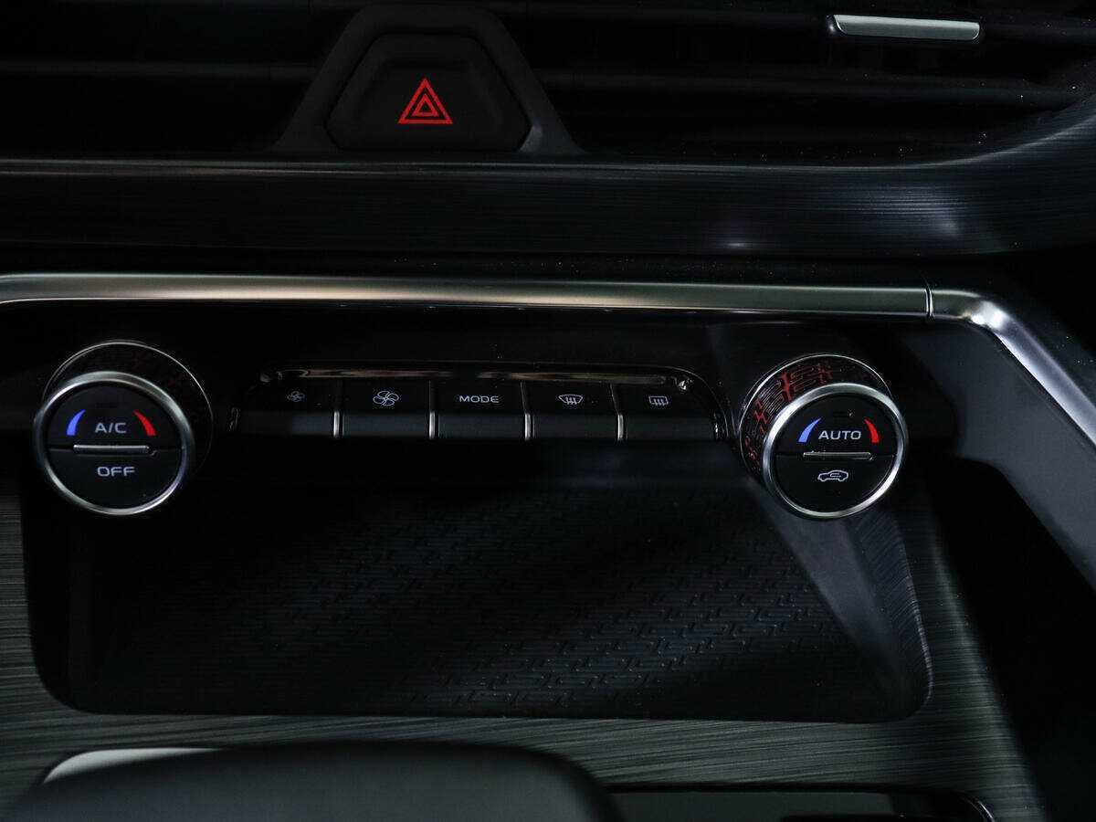 Geely Tugella, 2021 Фото №15