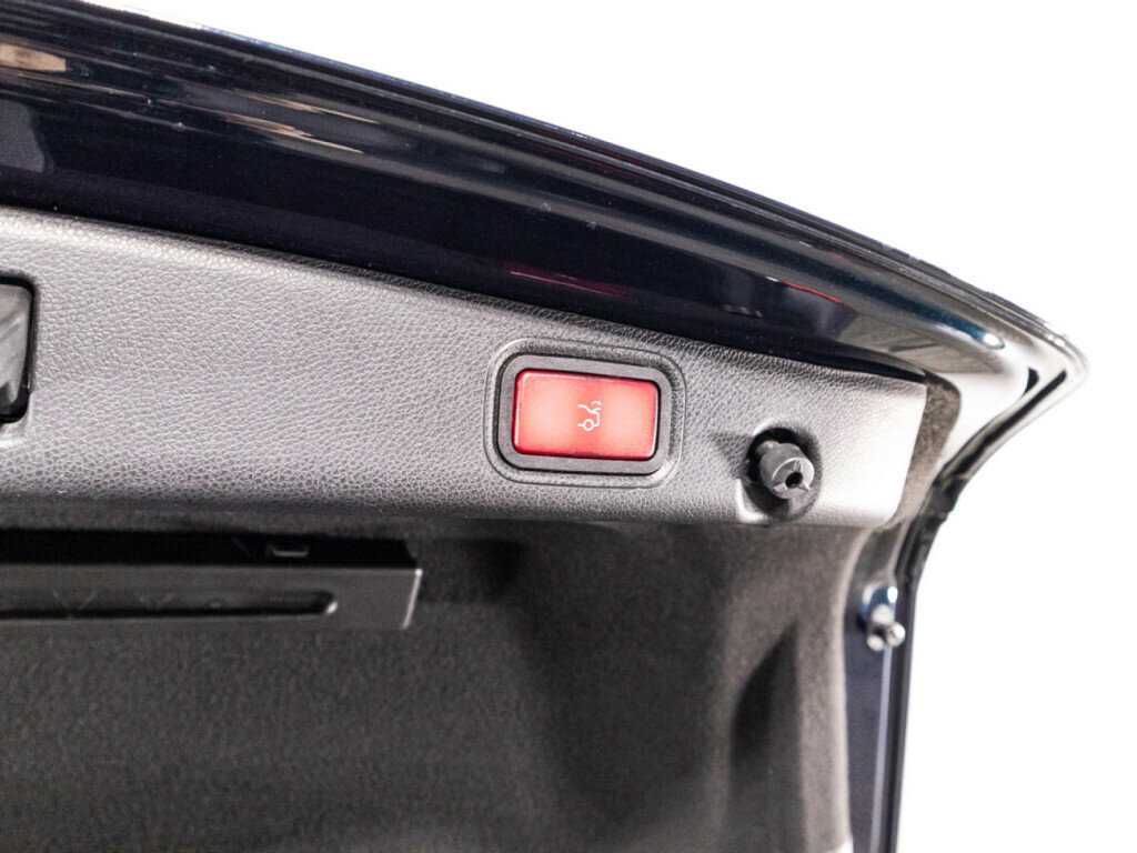 Mercedes-Benz E-Класс 200, 2017 Фото №15