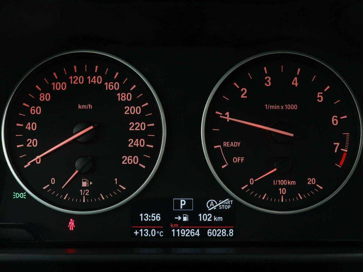 BMW 1 серии 118i, 2016 Фото №8