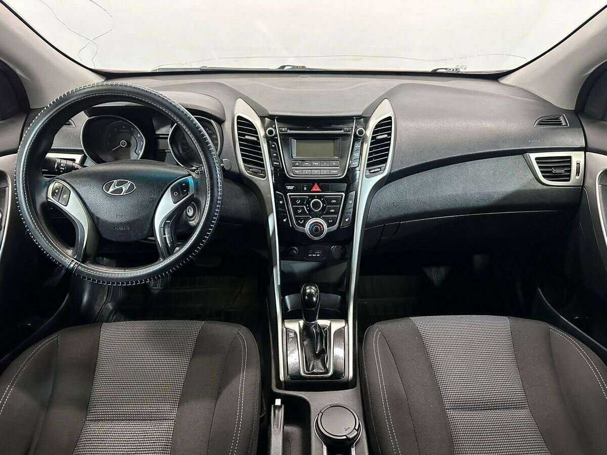 Hyundai i30, 2012 Фото №9