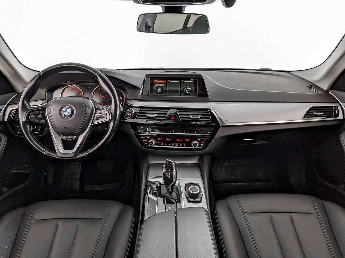 BMW 5 серии 520i, 2018 Фото №12