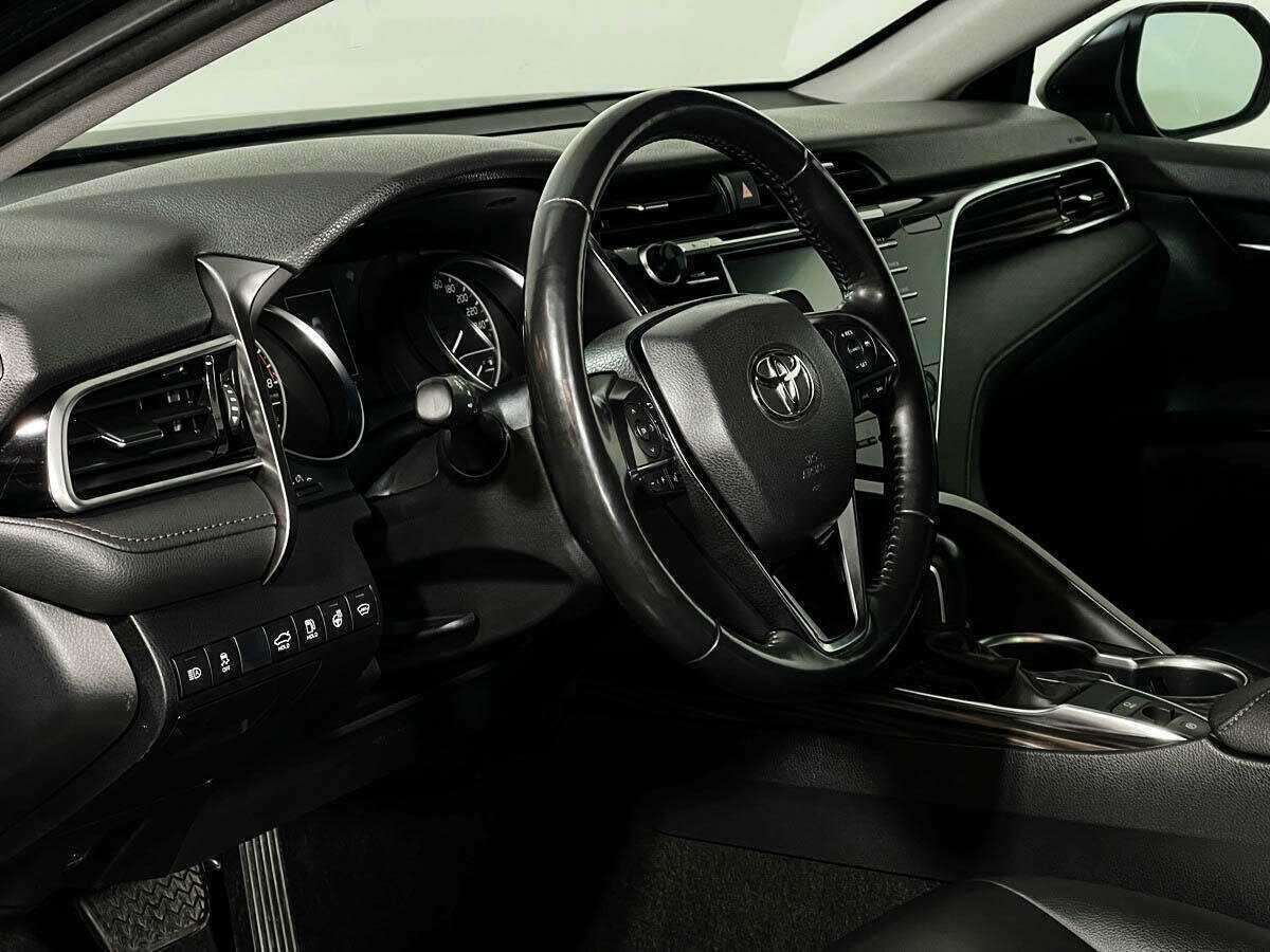 Toyota Camry, 2020 Фото №10