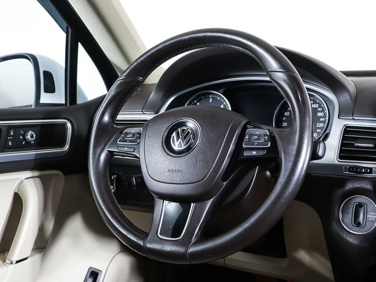 Volkswagen Touareg, 2014 Фото №15