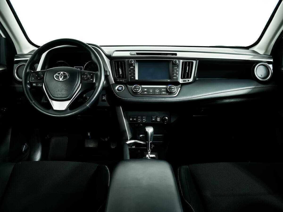 Toyota RAV4, 2018 Фото №11