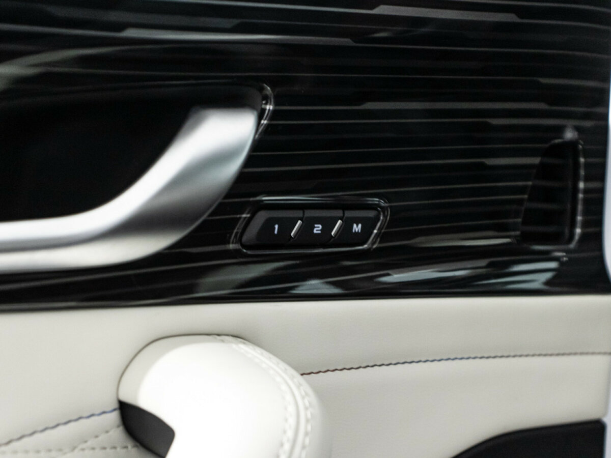 Geely Monjaro I, 2023 Фото №14