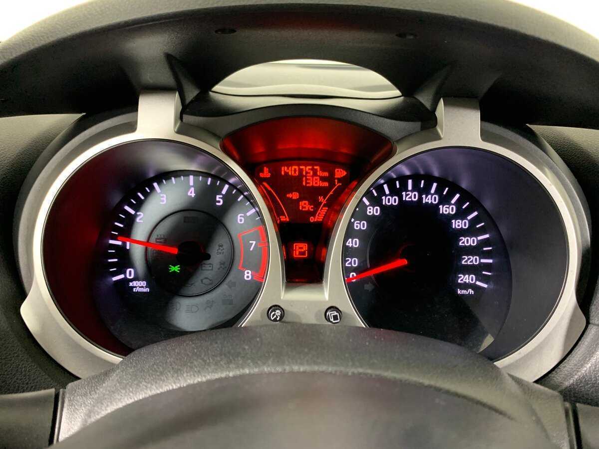 Nissan Juke, 2013 Фото №15