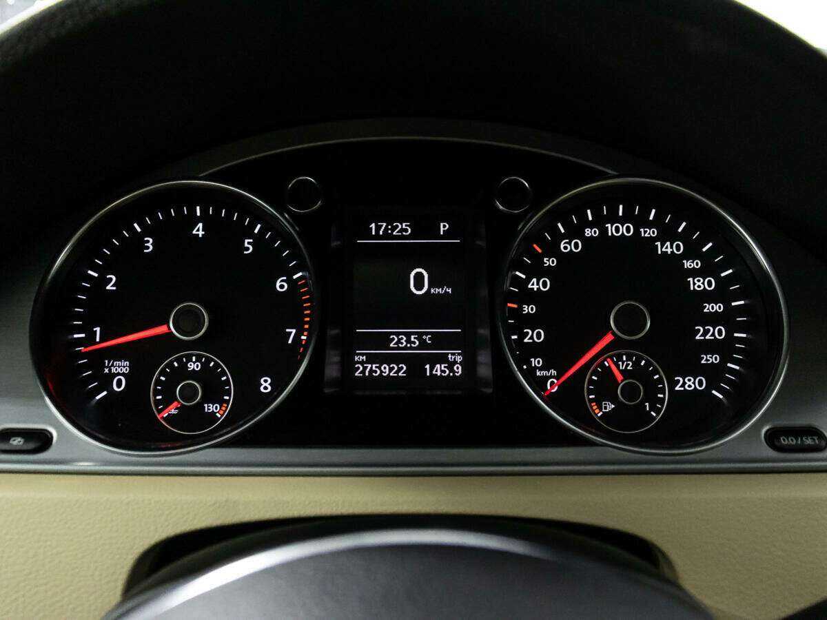 Volkswagen Passat CC, 2012 Фото №12