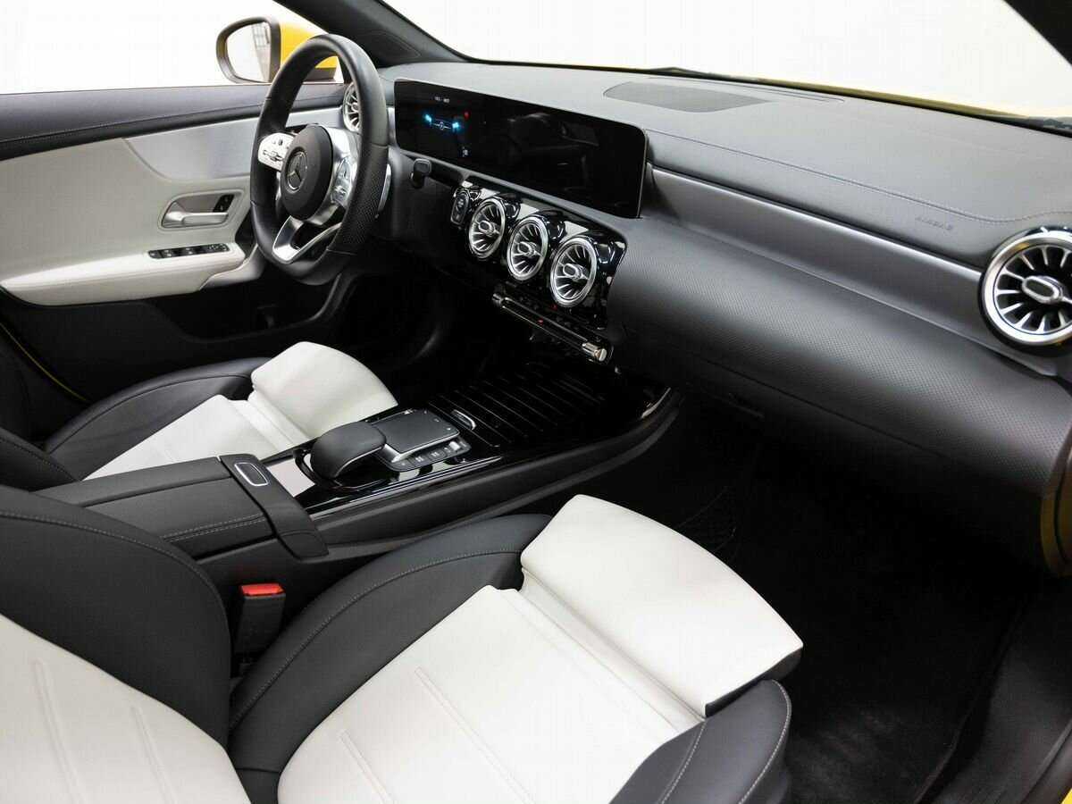 Mercedes-Benz CLA 200, 2020 Фото №9