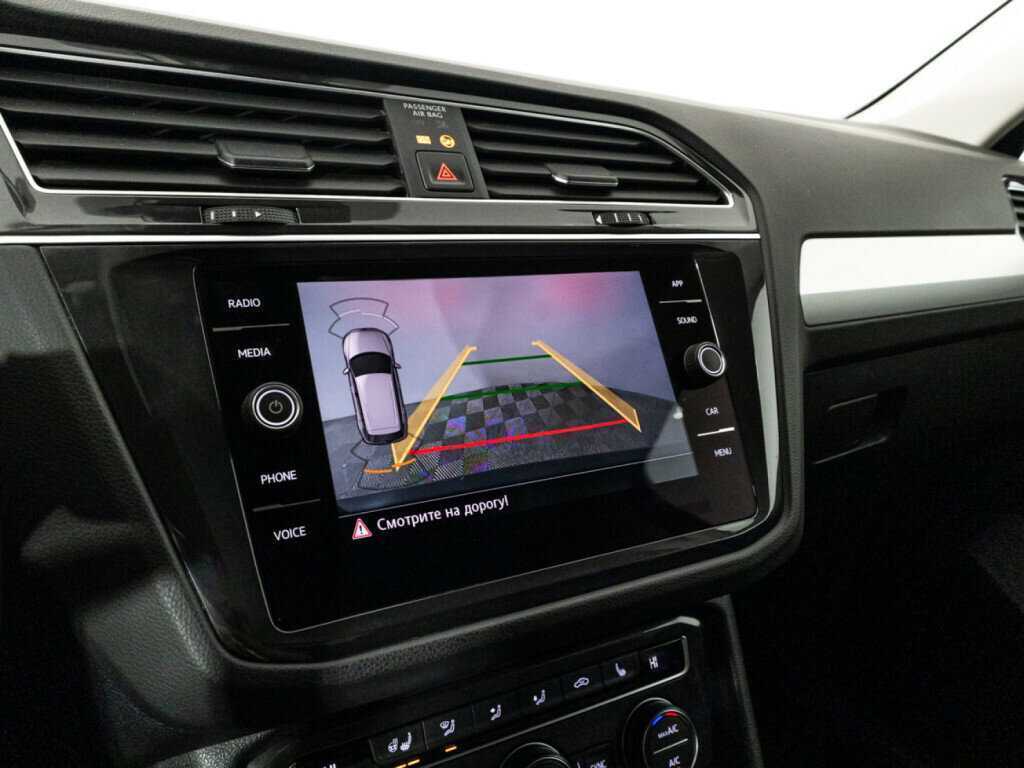Volkswagen Tiguan, 2020 Фото №17