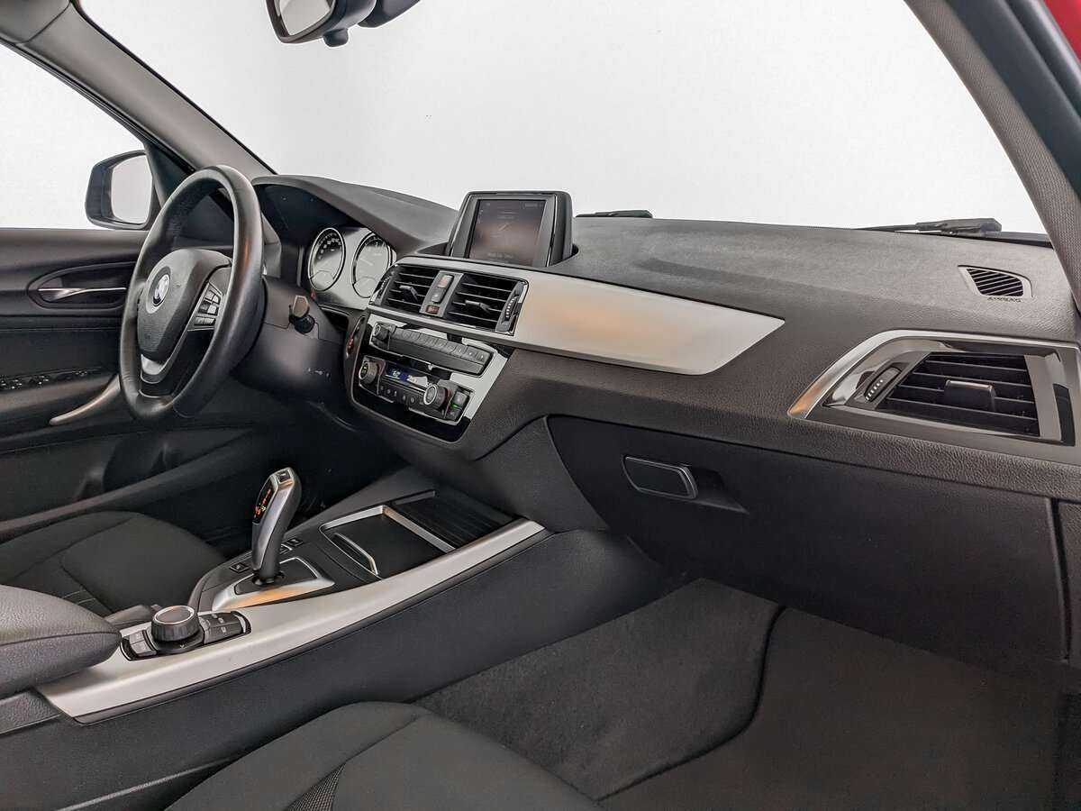 BMW 1 серии 118i, 2017 Фото №9