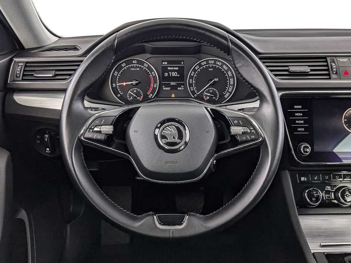 Skoda Superb, 2021 Фото №18