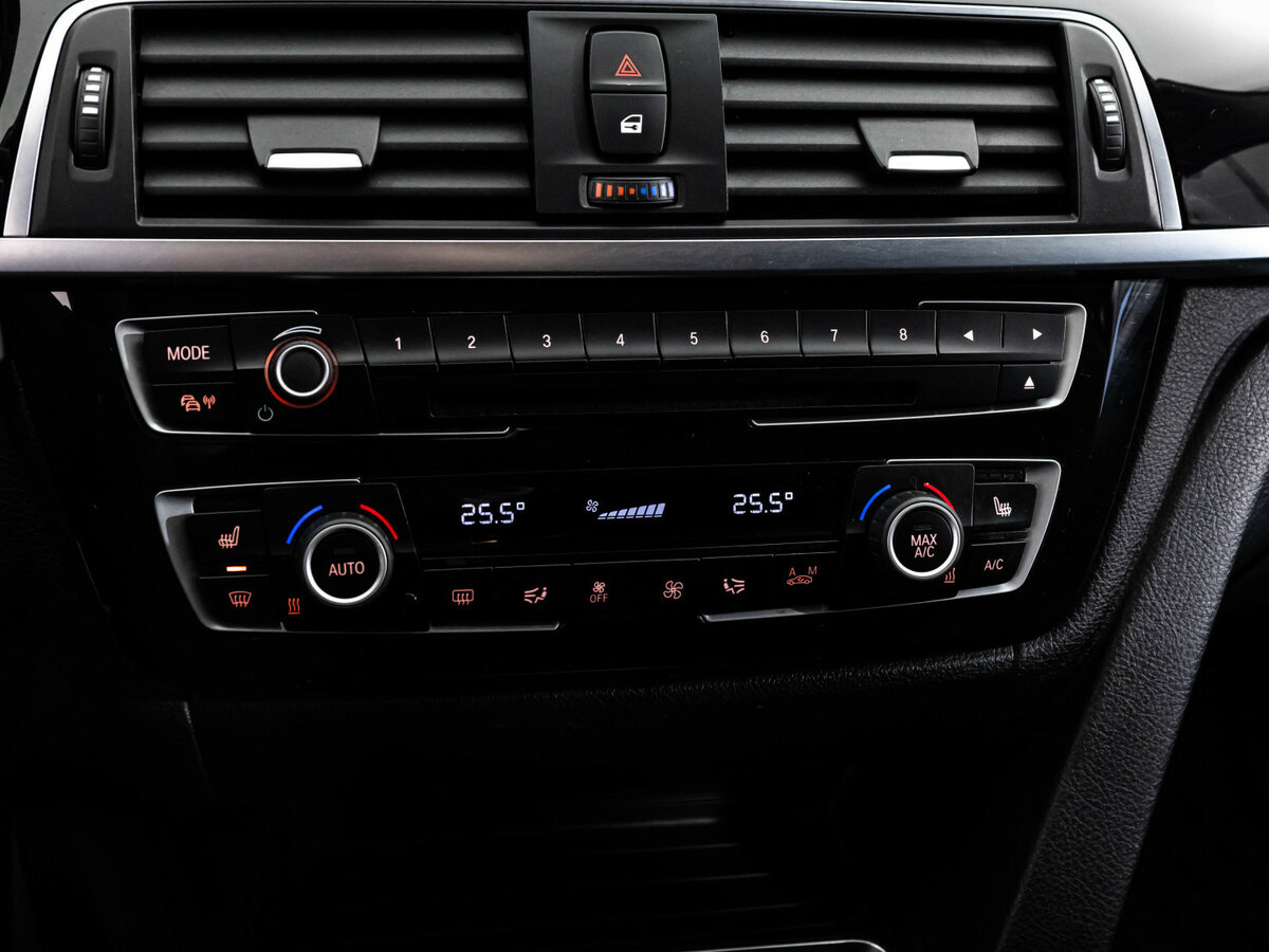 BMW 3 серии 320d xDrive VI (F3x) Рестайлинг, 2016 Фото №12