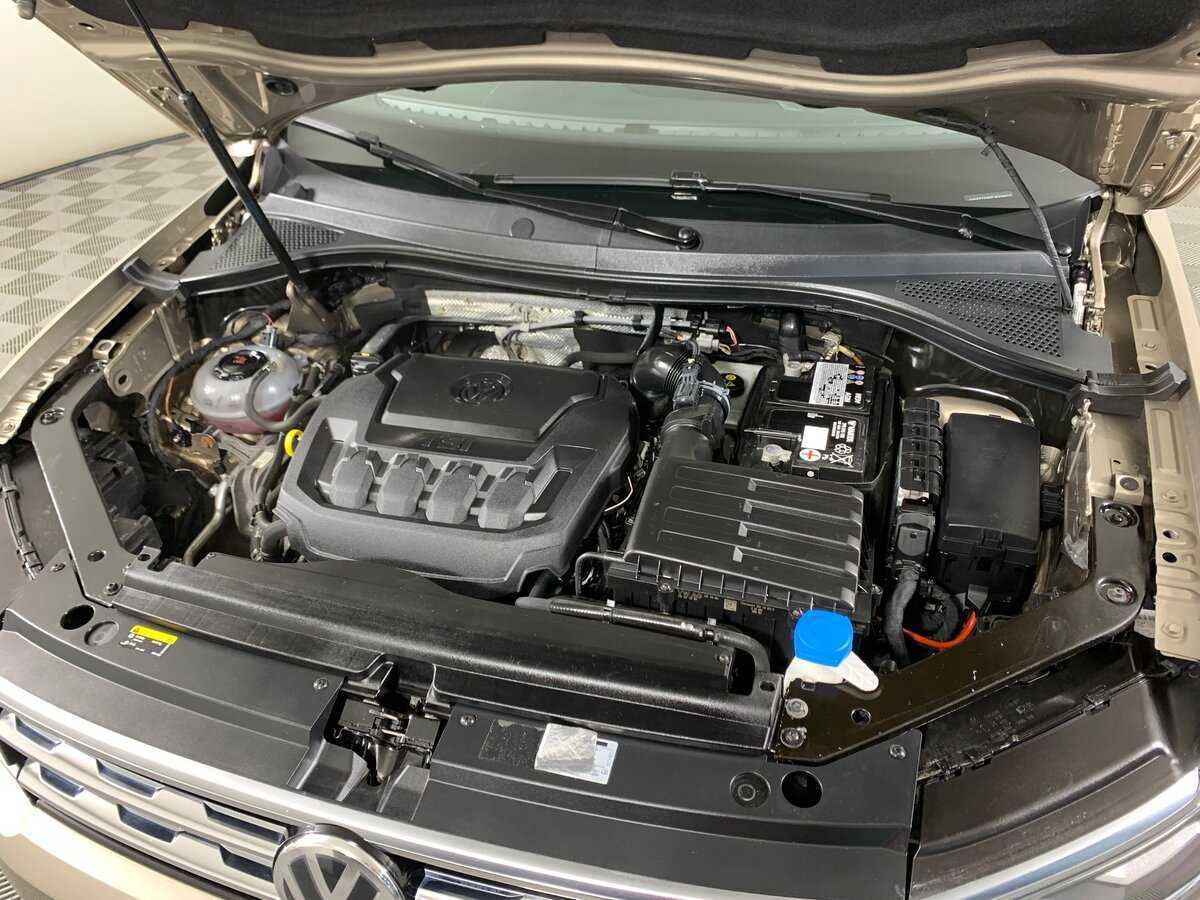 Volkswagen Tiguan, 2017 Фото №11